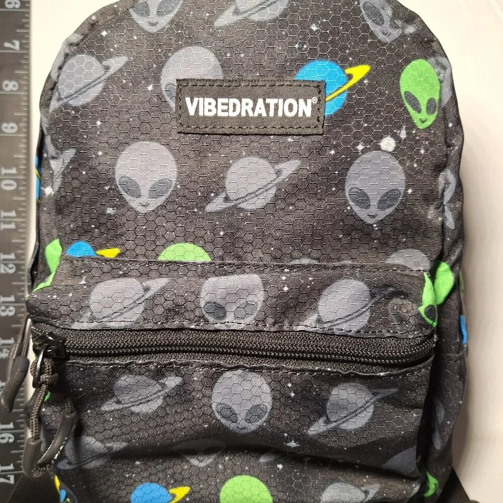 Vibedration Hydration Backpack w/o bladder - Small Size - Aliens - Used